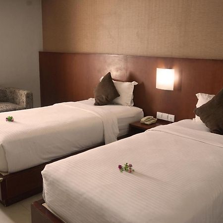 Grand Hatika Hotel Tanjung Pandan Εξωτερικό φωτογραφία