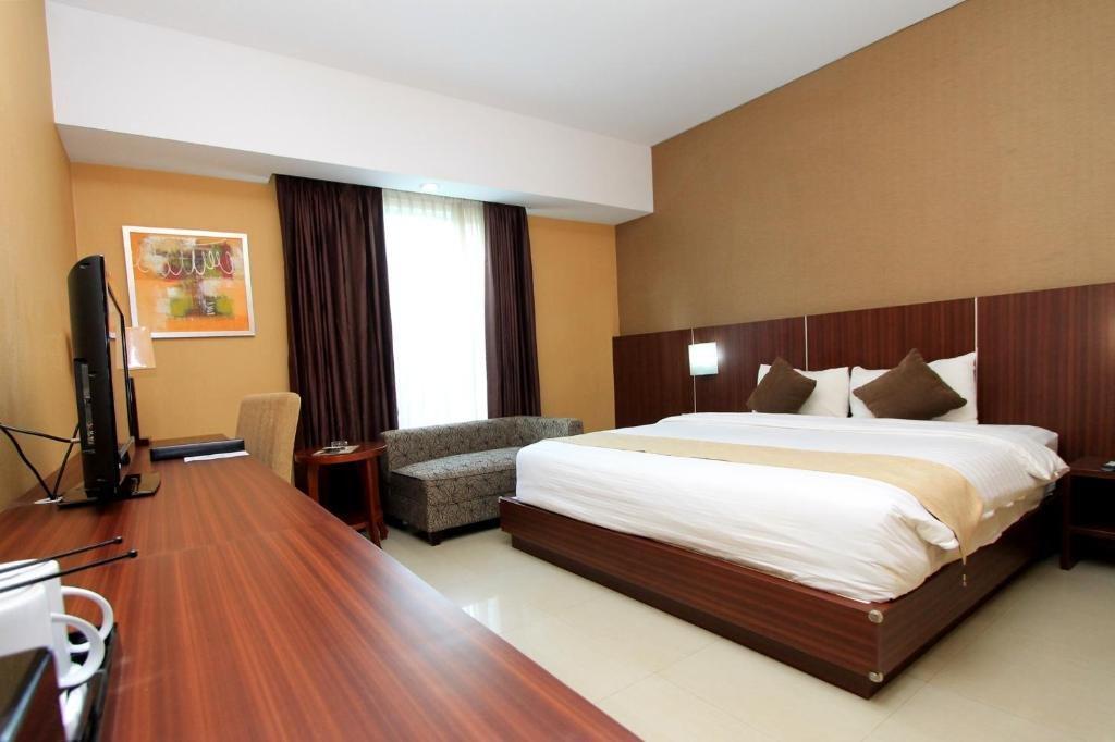 Grand Hatika Hotel Tanjung Pandan Εξωτερικό φωτογραφία