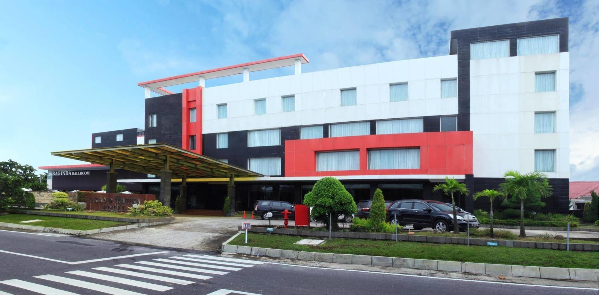 Grand Hatika Hotel Tanjung Pandan Εξωτερικό φωτογραφία